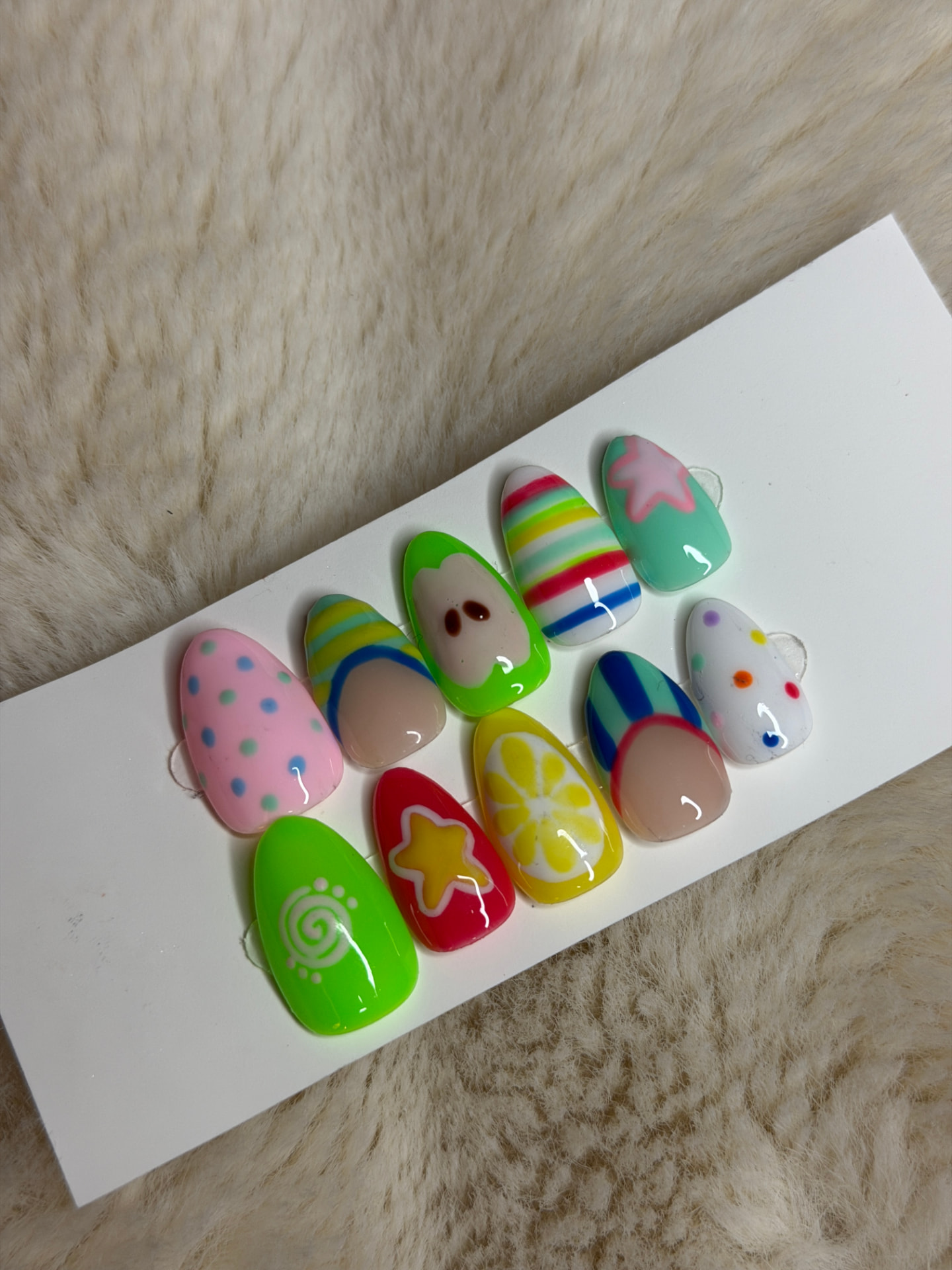 Rainbow Circus press-on nail set